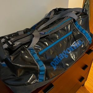 Patagonia 90L Black hole duffle